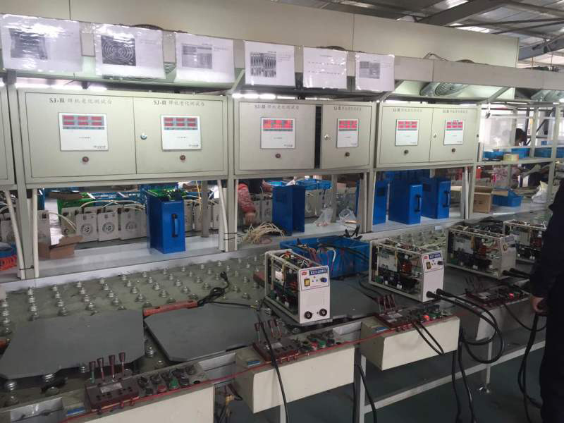 Electric-Welding-Machine-Workshop-And-Equipment2